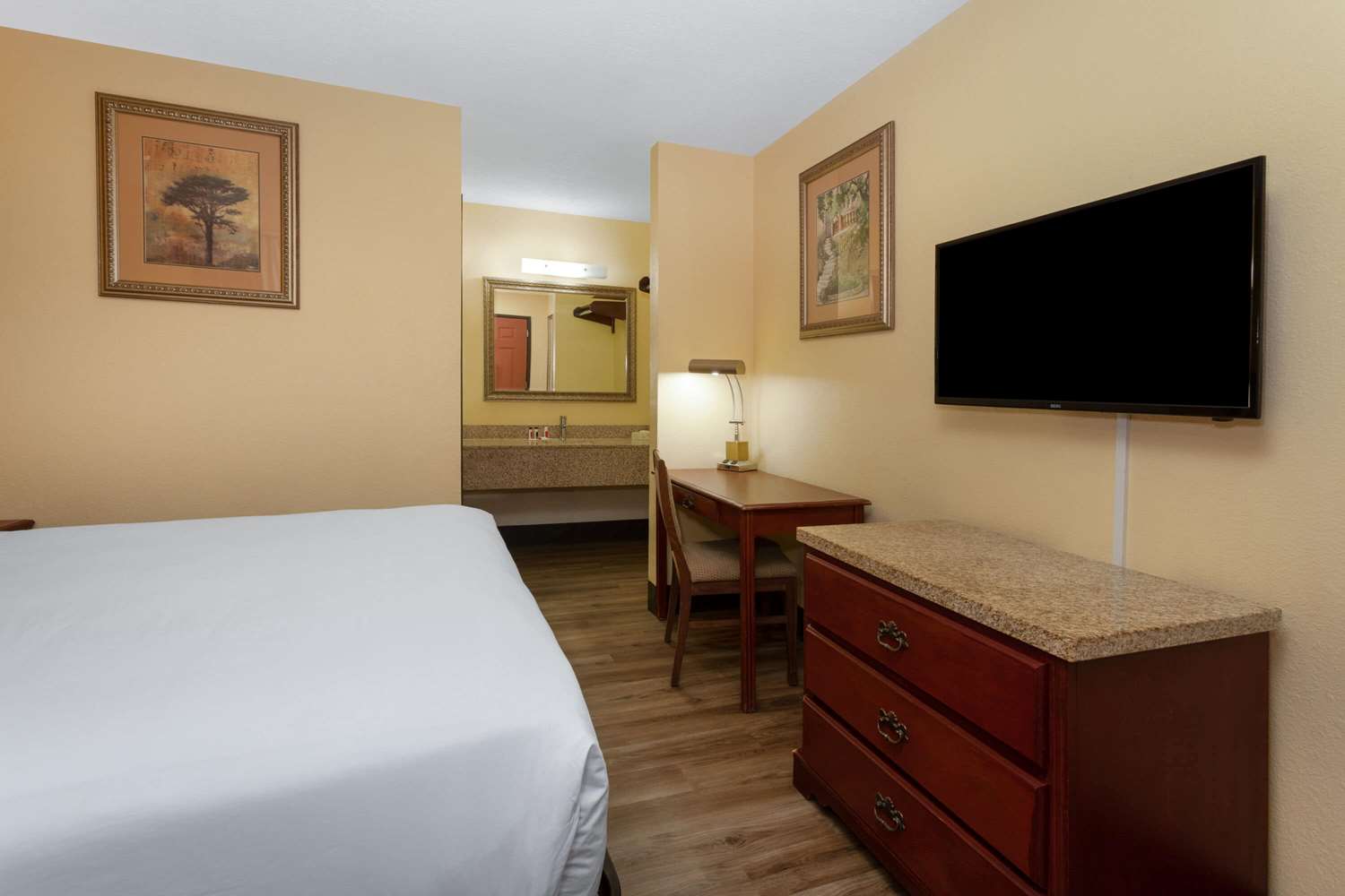 Travelodge By Wyndham Albuquerque East 19/38