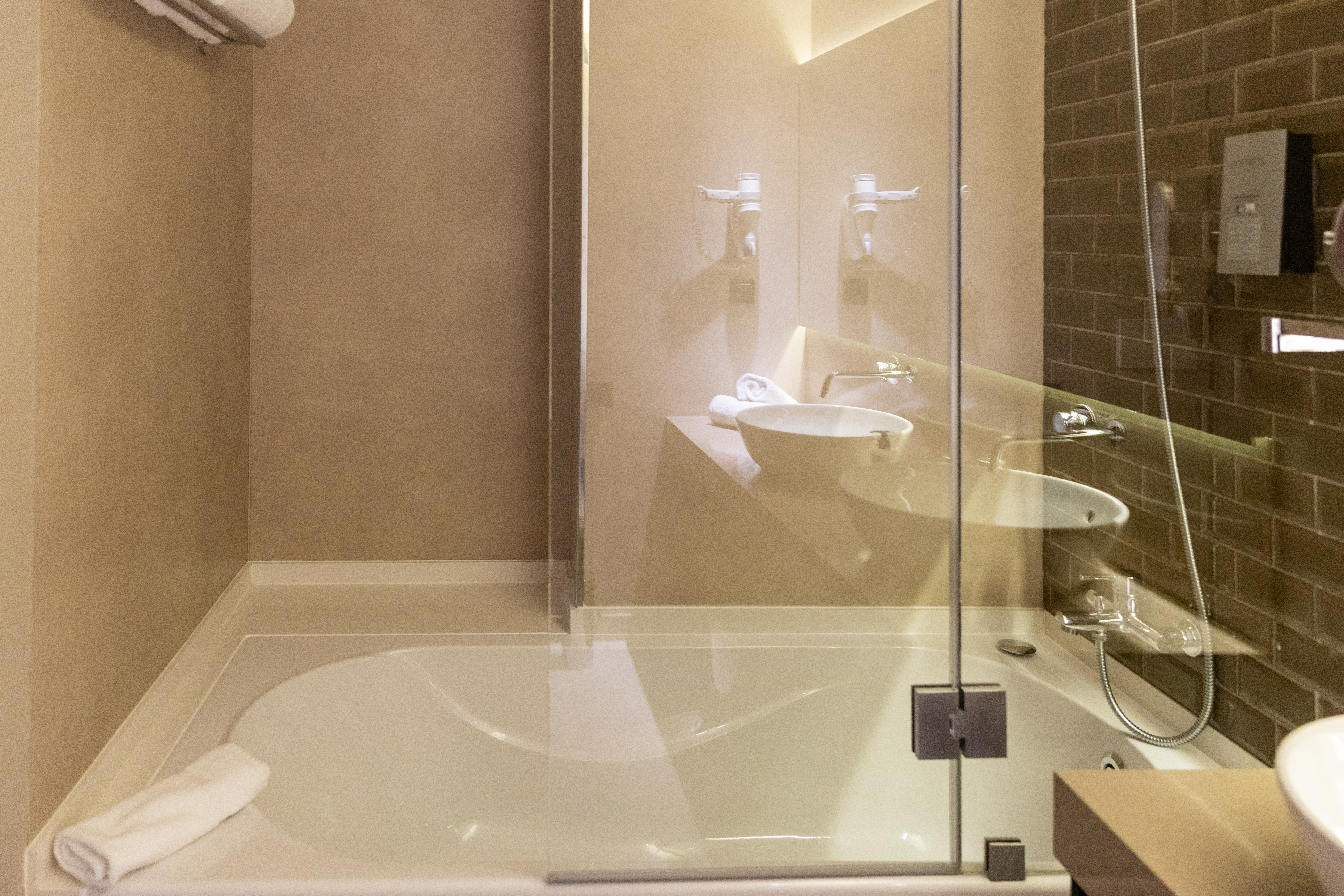 Avenida Boutique Hotel 48/50