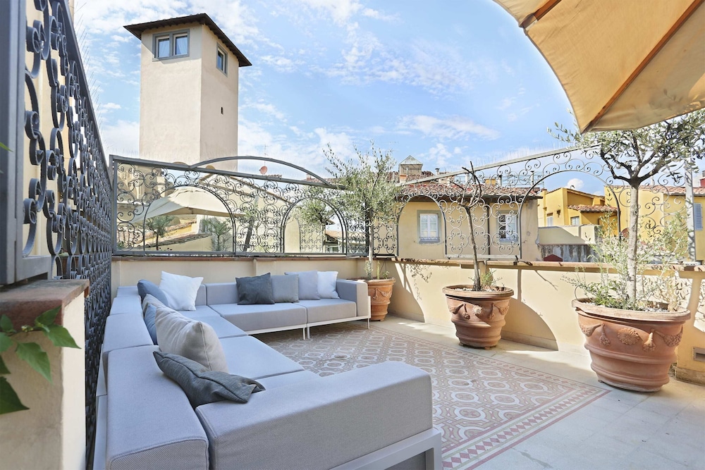 Luxury Apartment in Central Florence 24/50