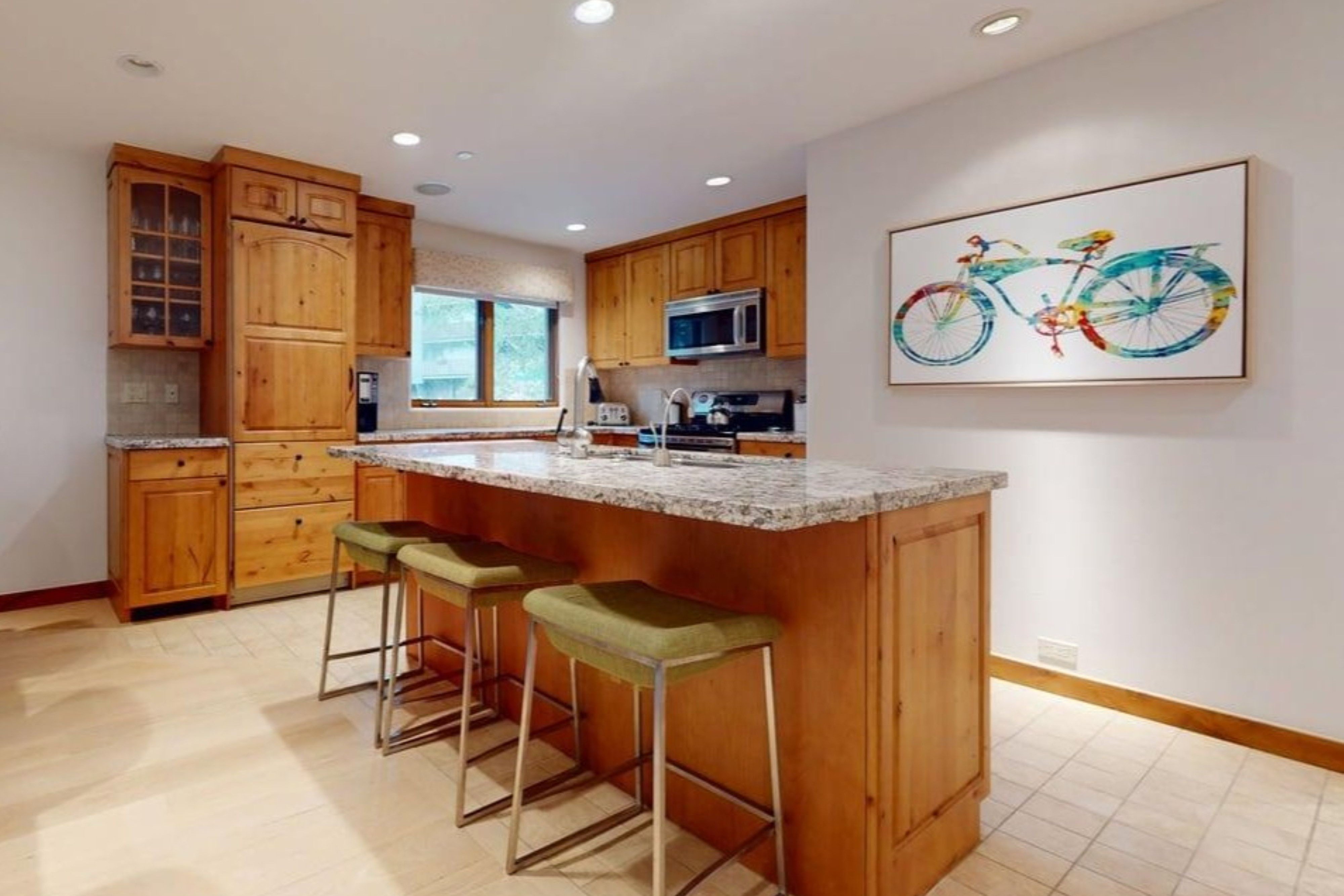 Montaneros Condominiums 2/50