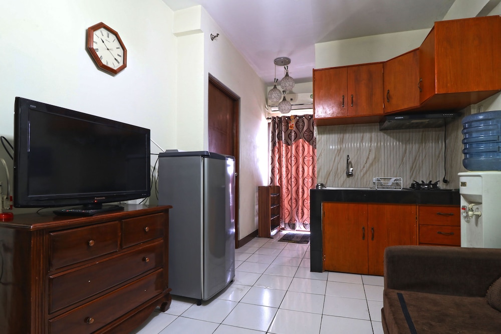 Inkubus Gateway Apartment Ahmad Yani by ZUZU 1/24