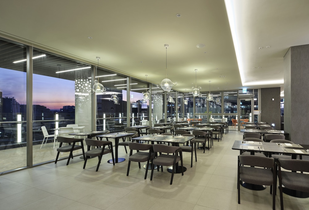 Nine Tree by Parnas Seoul Insadong 54/70