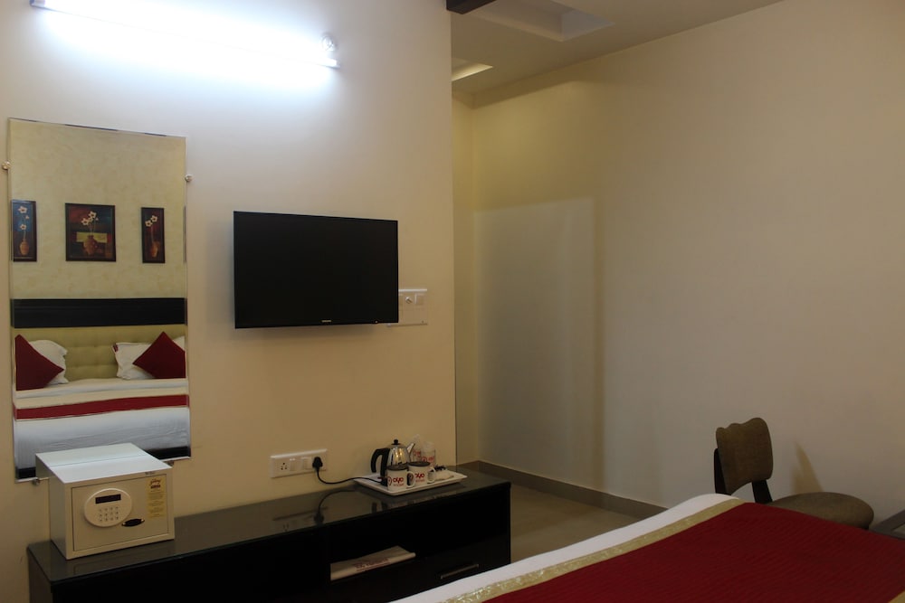 Yog Vashishth Hotel 41/50