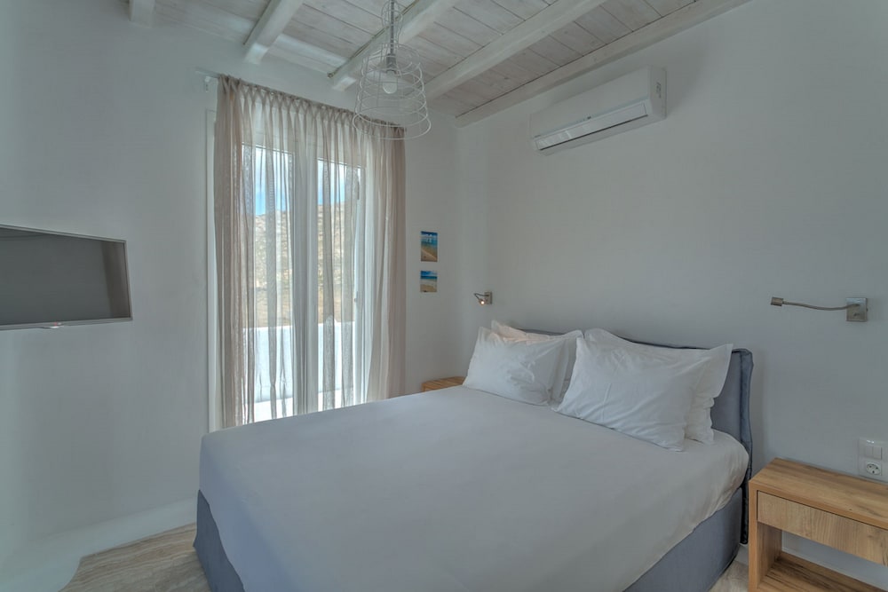 Senses Luxury Villas & Suites 12/76