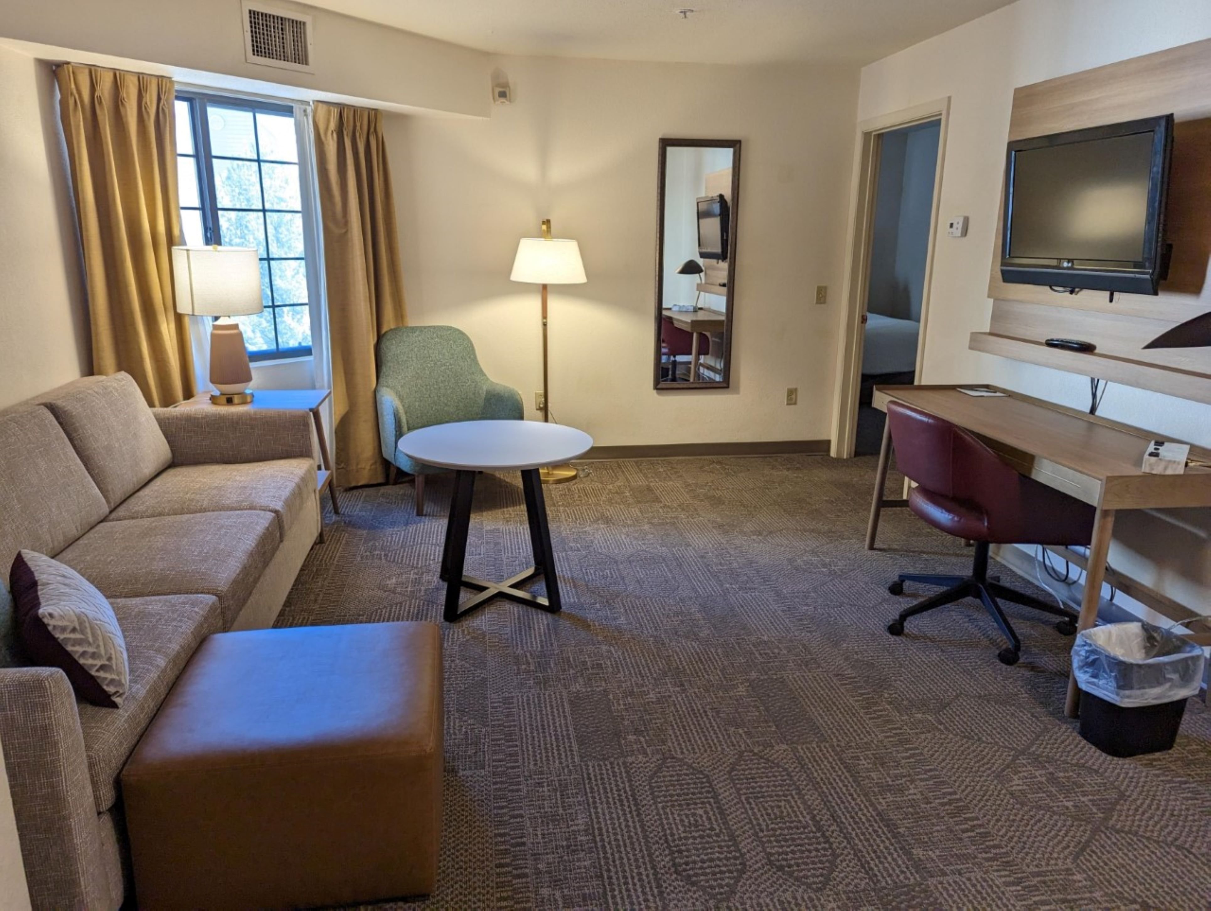 Staybridge Allentown Bethlehem Airport Suites 41/69