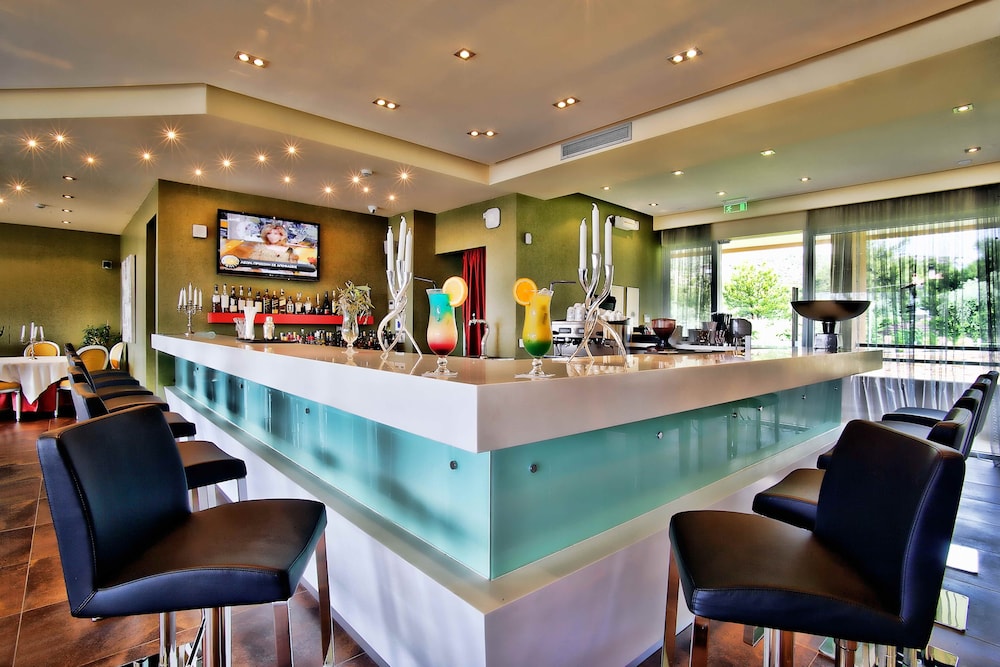 Royal Paradise Beach Resort And Spa 36/50