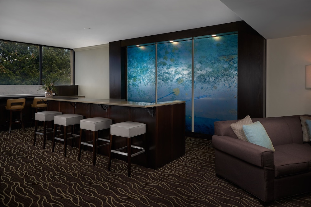 Best Western Plus Agate Beach Inn 24/46