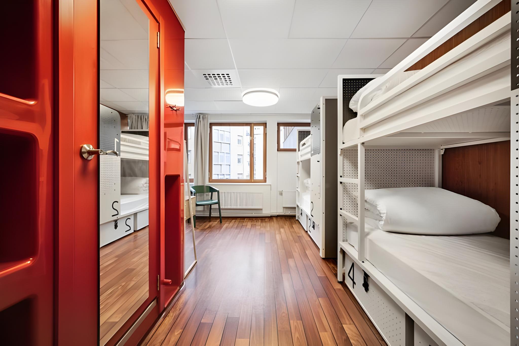 Family, 2 Bunk Beds, Generator Stockholm 2/2
