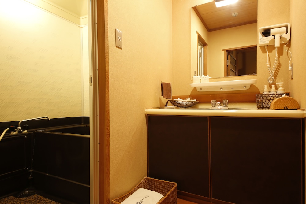 Tateshina Park Hotel (ex. Tateshina Ai) 65/69