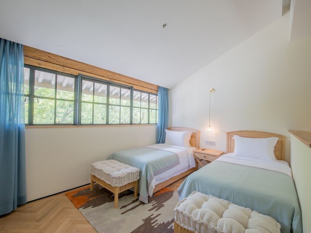 Signature, Duplex, Twin Beds