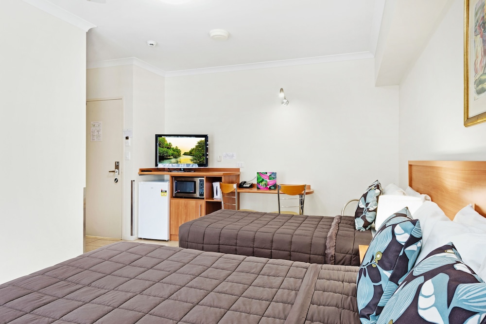 Cairns Queens Court 22/36