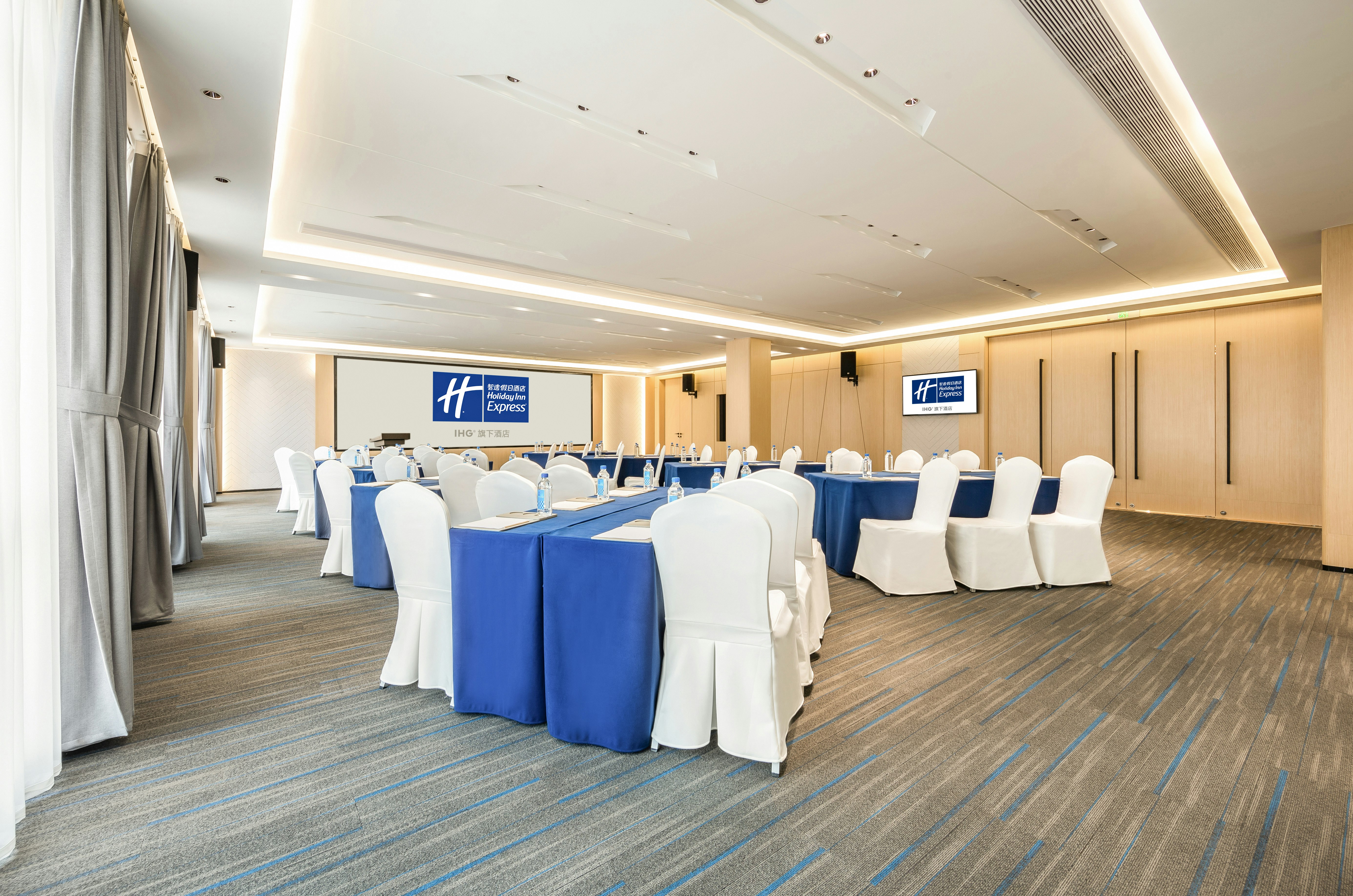 Holiday Inn Express Jinjiang Anhai 30/36