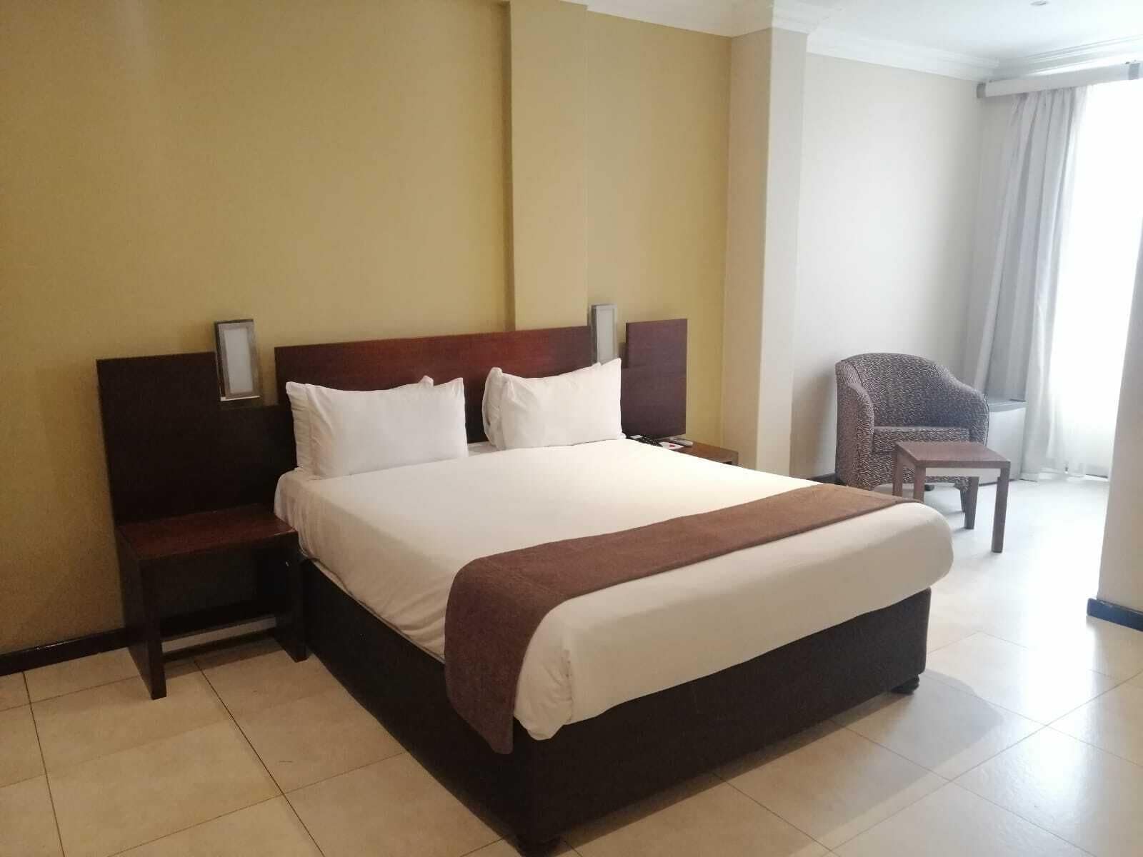 DELUXE, DOUBLE BED