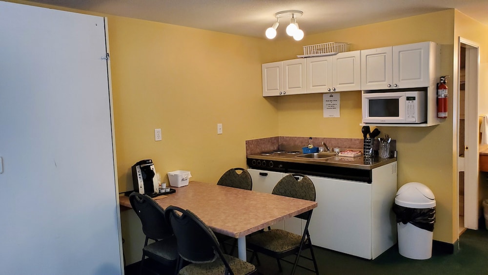 Days Inn by Wyndham Penticton Conference Centre 35/40