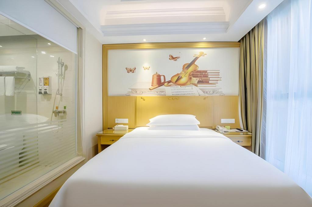 Vienna International Hotel (Zhongshan Torch Center Branch) 15/42