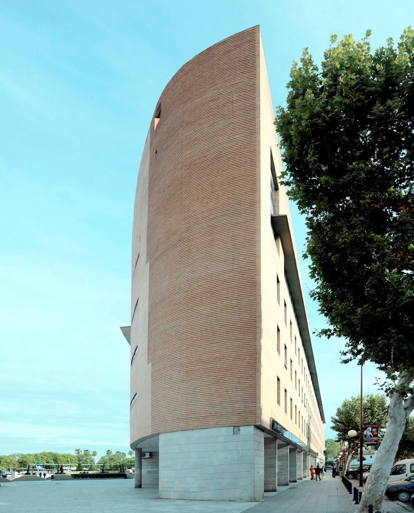 Nh Sevilla Plaza De Armas Hotel 4/50