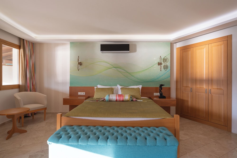 PANORAMIC, PENTHOUSE, KING BED