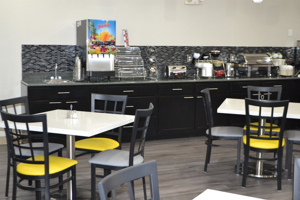 Best Western Sherwood Inn & Suites 36/50
