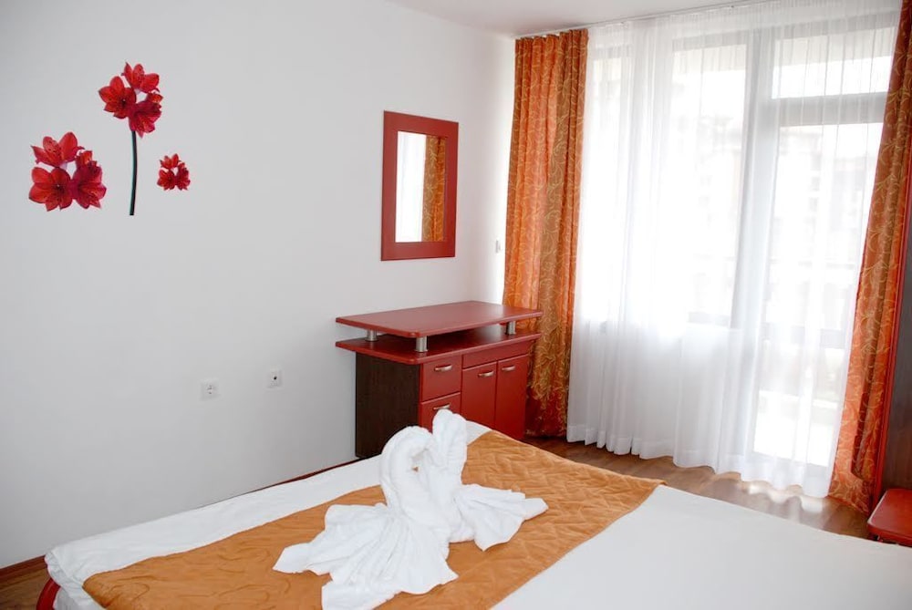 1 BEDROOM, DELUXE, APARTMENT