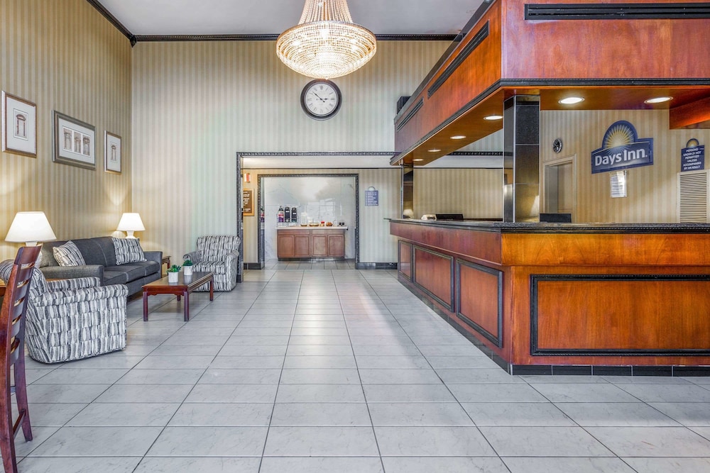 Days Inn by Wyndham Westminster, MD 7/42