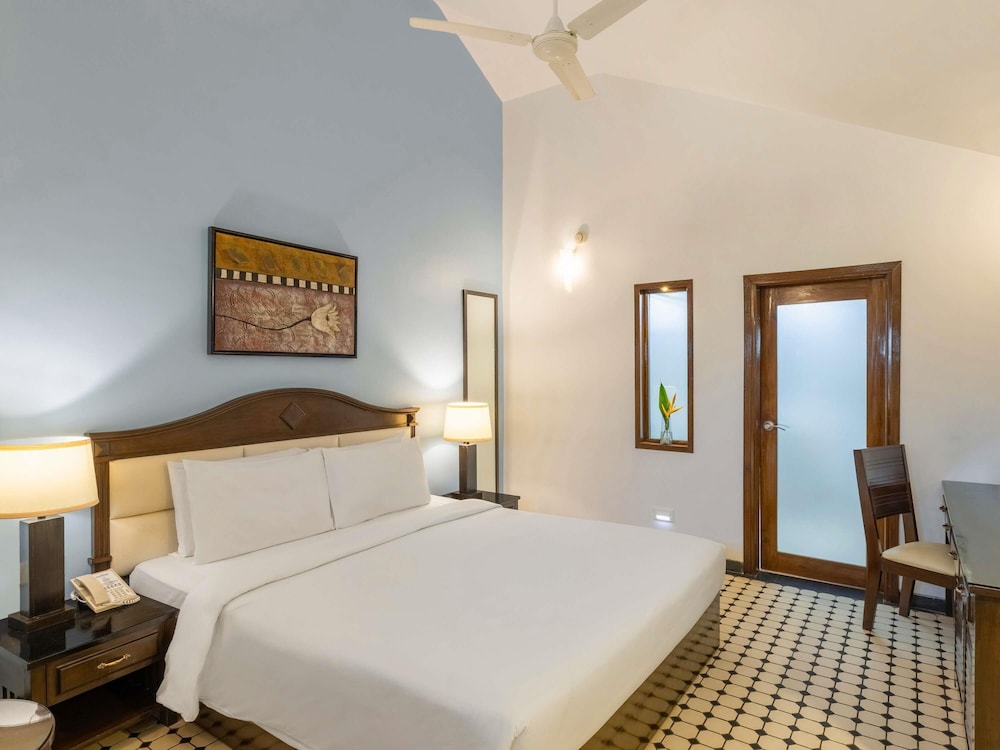 EXECUTIVE, VILLA, KING BED, POOL VIEW