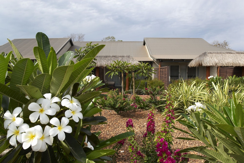 Mantra Frangipani Broome 53/57