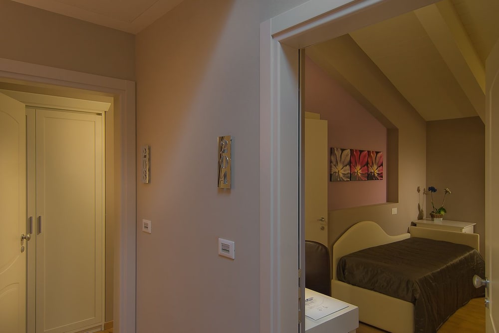 Hotel Arnolfo Aqua Laetitia Spa And Beauty 18/26