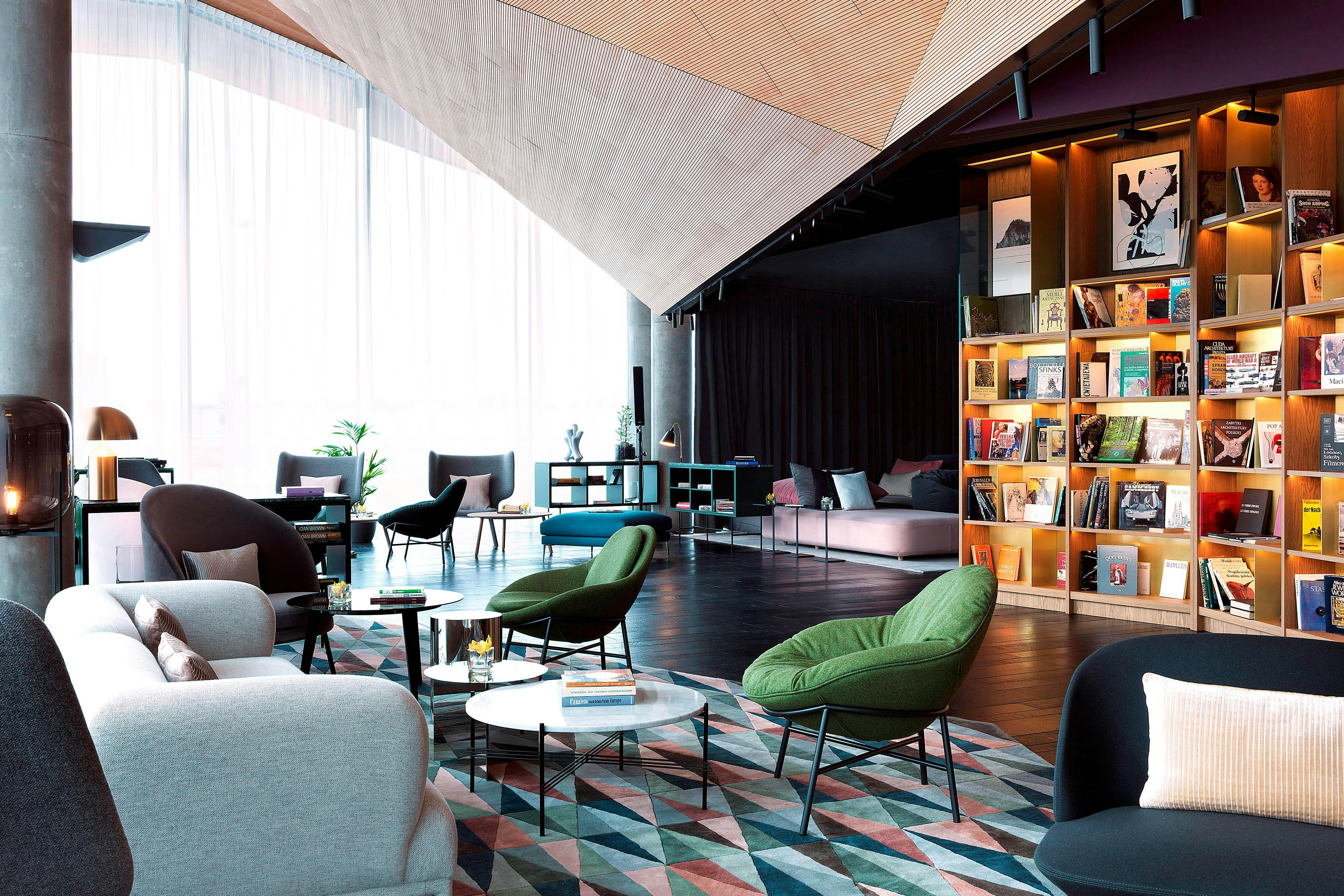 RENAISSANCE WARSAW AIRPORT HOTEL 48/62