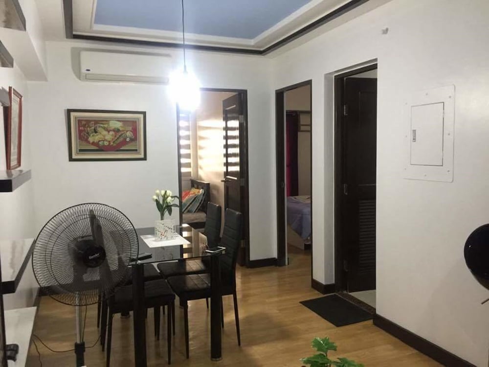Your Home Away From Home Royal Palm 48/57