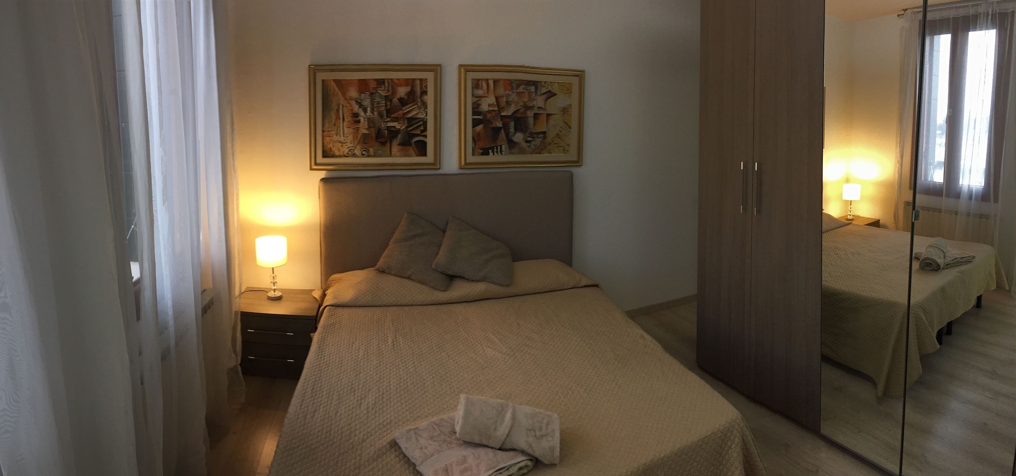 غرفة بسرير مزدوج بحمام مشترك، Harry's Guest House 2/4