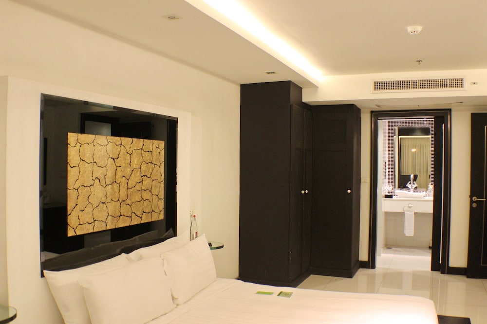 Nova Suites 7/71