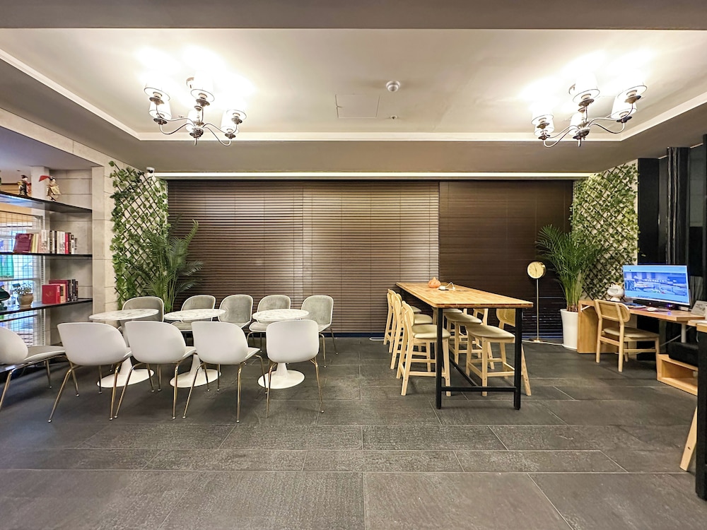 Hotel The Designers Incheon 8/92