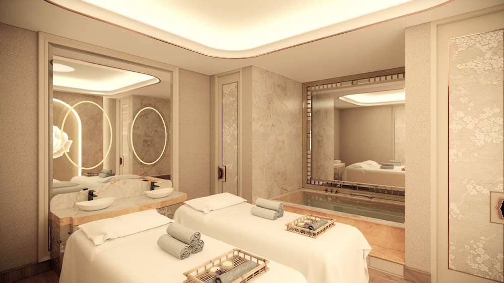 The Trans Luxury Hotel Surabaya 23/50