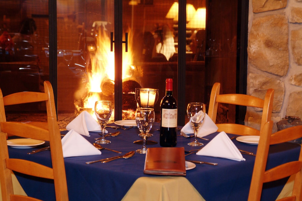 LE GRAND LODGE MONT-TREMBLANT 51/69