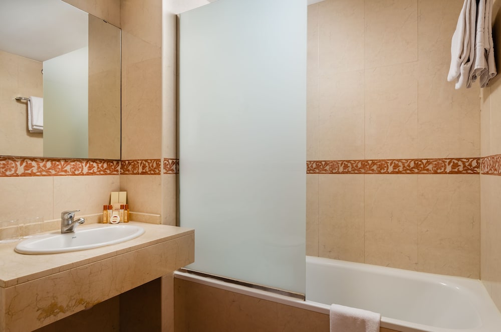 Sunotel Junior Hotel 50/50