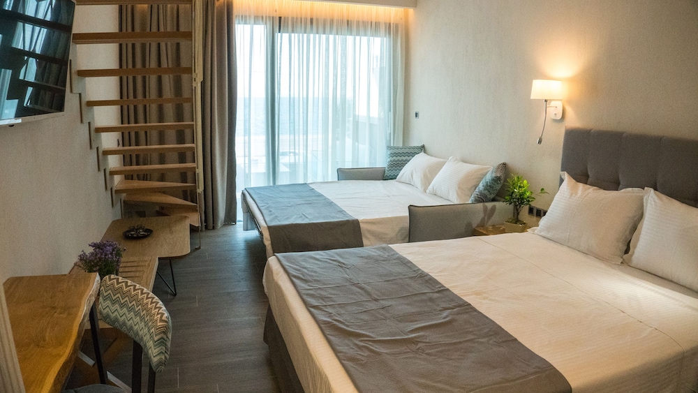 Costa Domus Blue Luxury Apartments 9/50