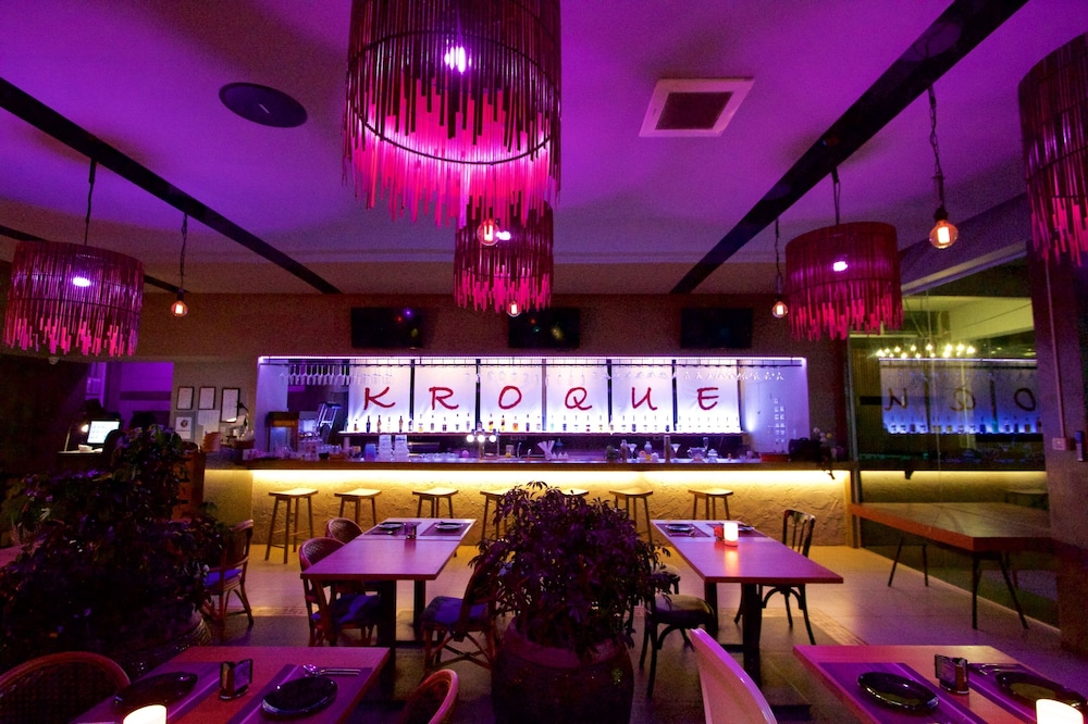 Kroque Boutique Bistro 59/71