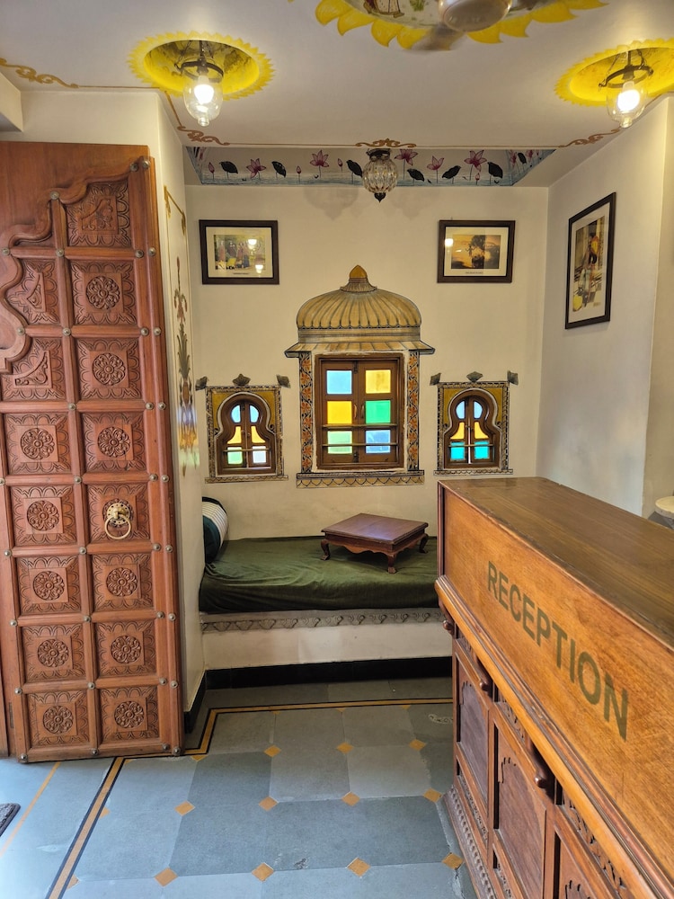 Mewar Haveli 9/57