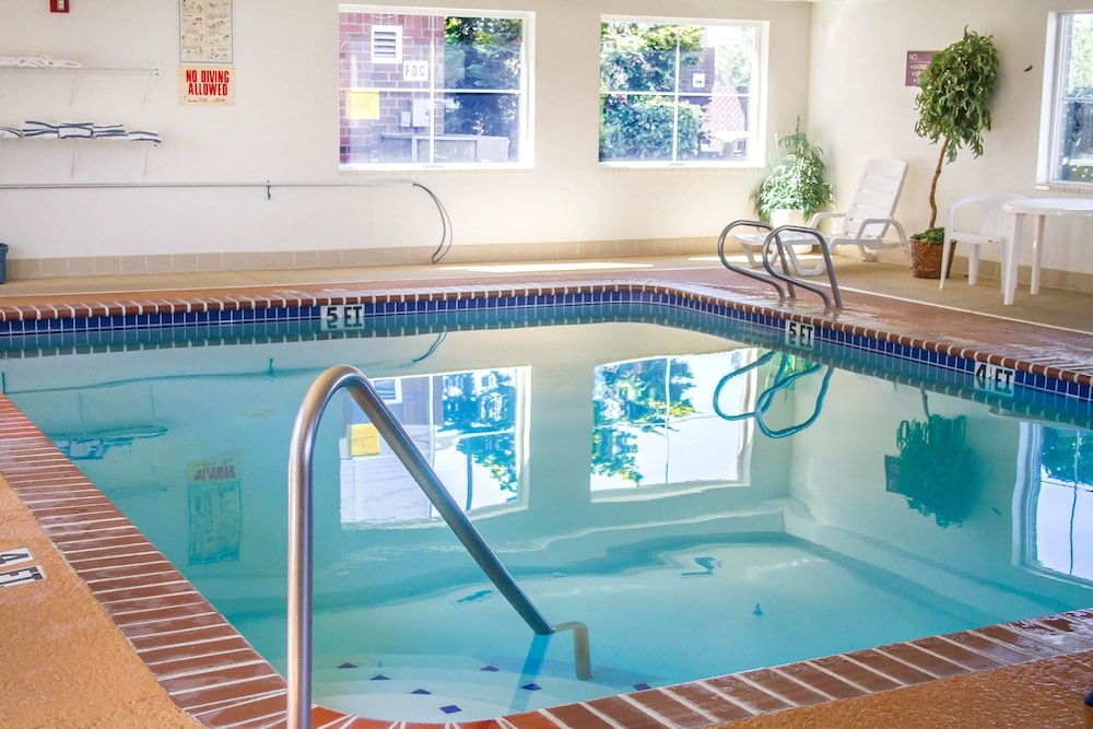Quality Inn & Suites Longview Kelso 5/44