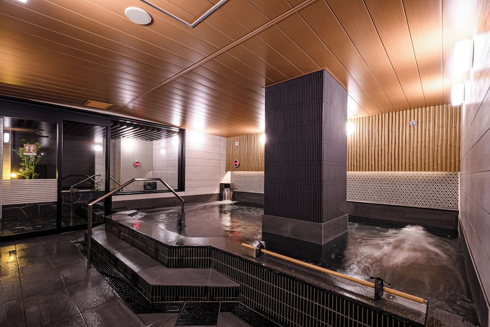 Apa Hotel Sapporo Odori Ekimae Minami 38/63