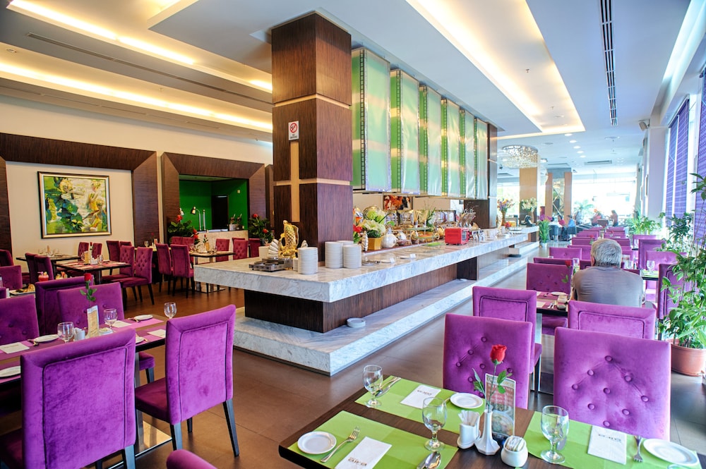 Hotel Aifa 37/48