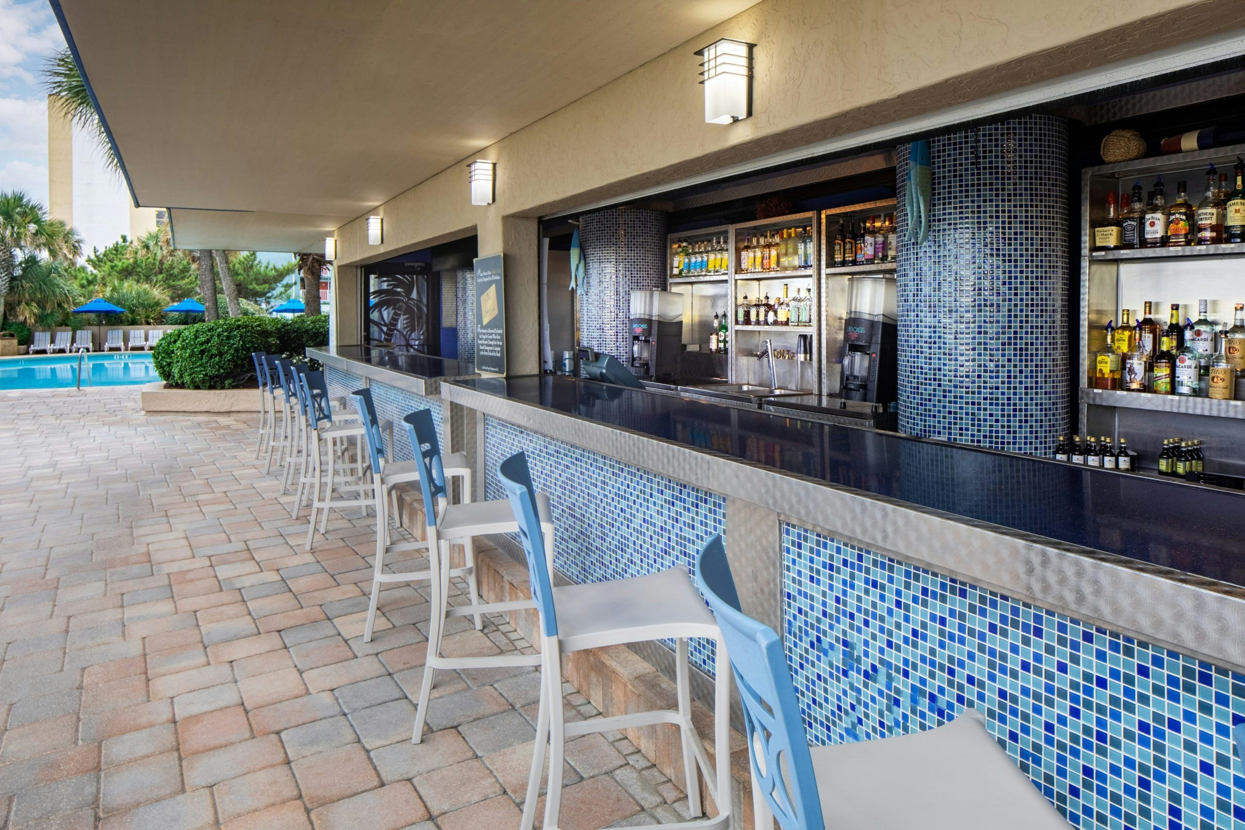 Coral Beach Resort Hotel Suites 11/14