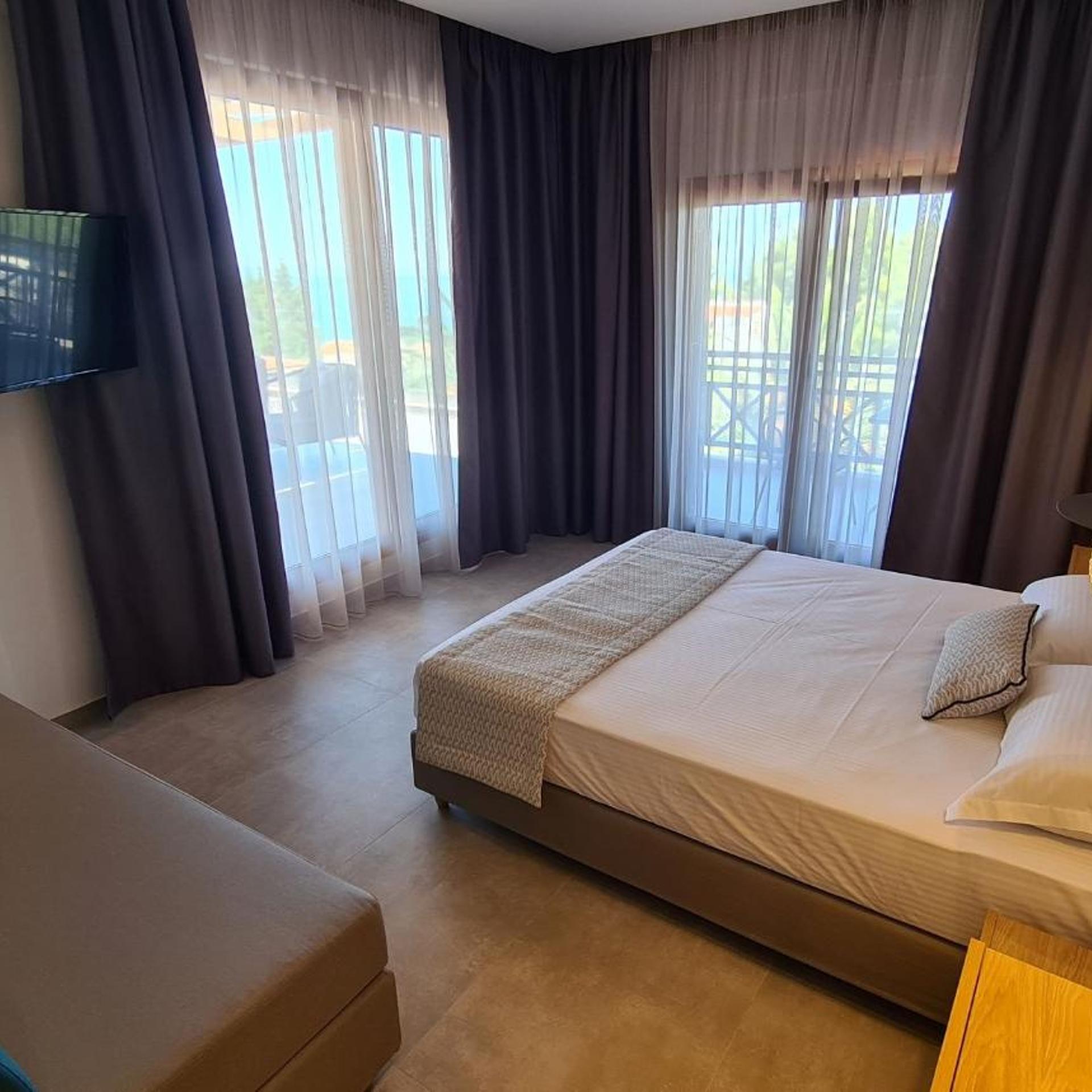 Elegant, Suite