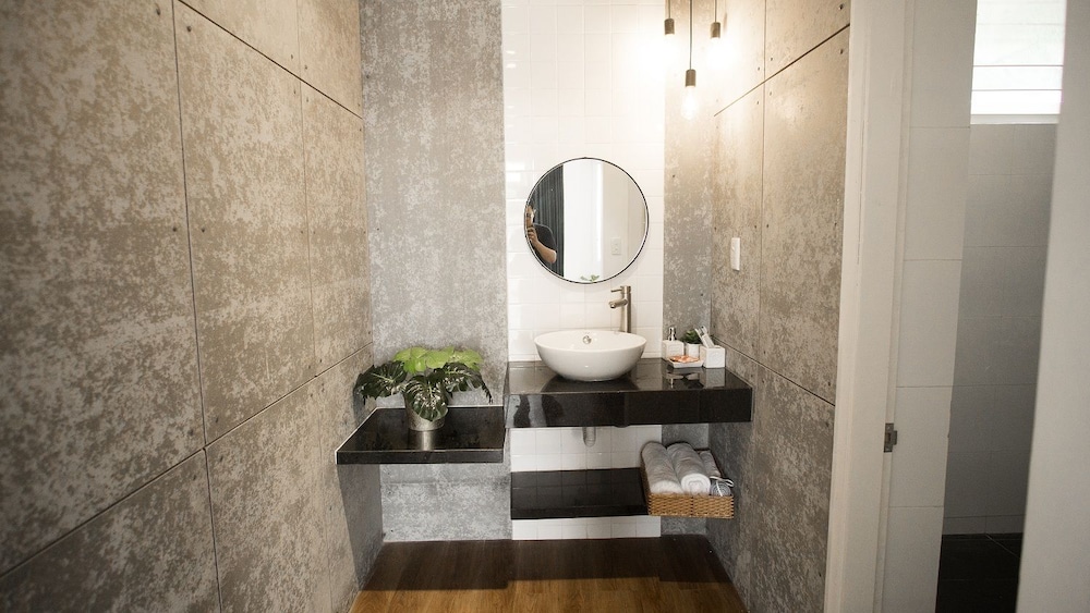 Cuu Kim Son Hotel 43/43