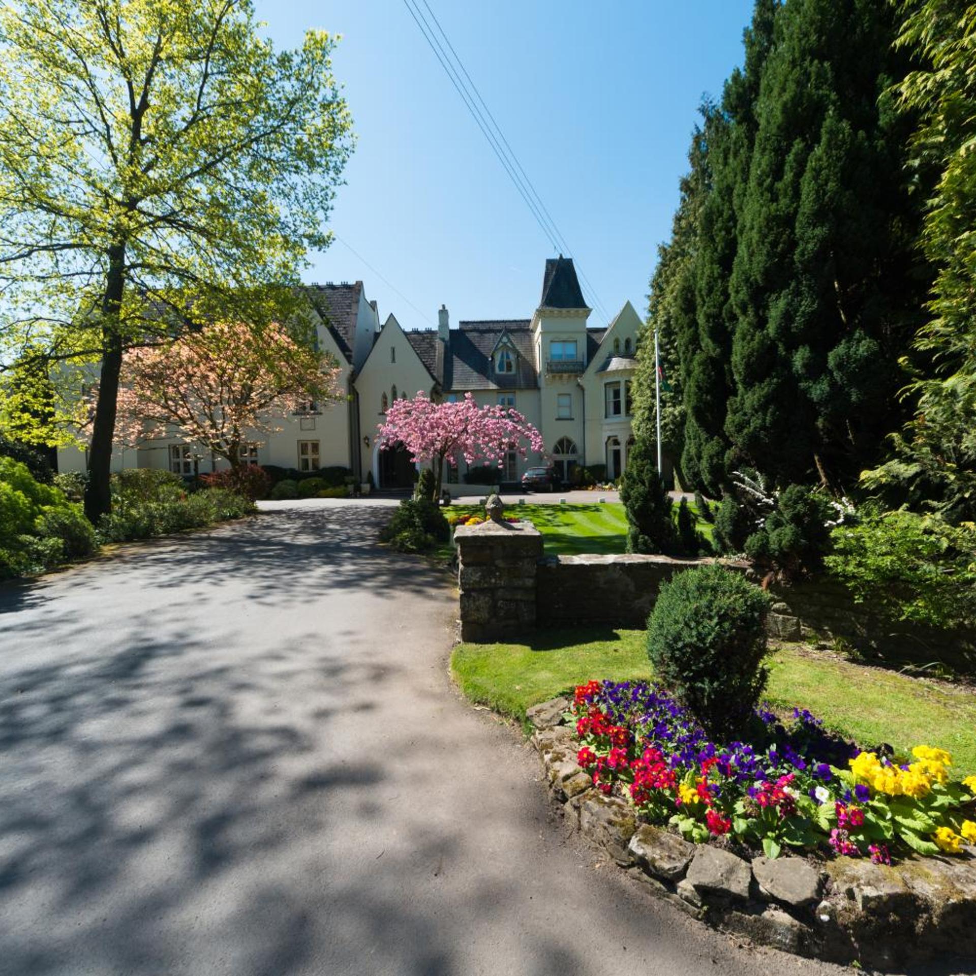The Glen Yr Afon House Hotel 48/61