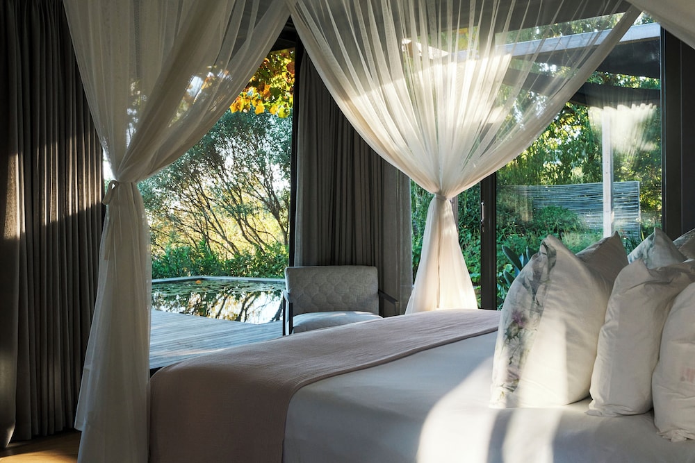 فيلا شهر العسل بسرير كينج، Spanish Farm Guest Lodge 2/9