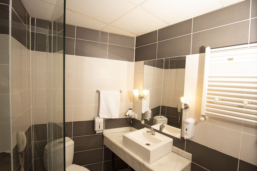 Srf Hotel 27/29