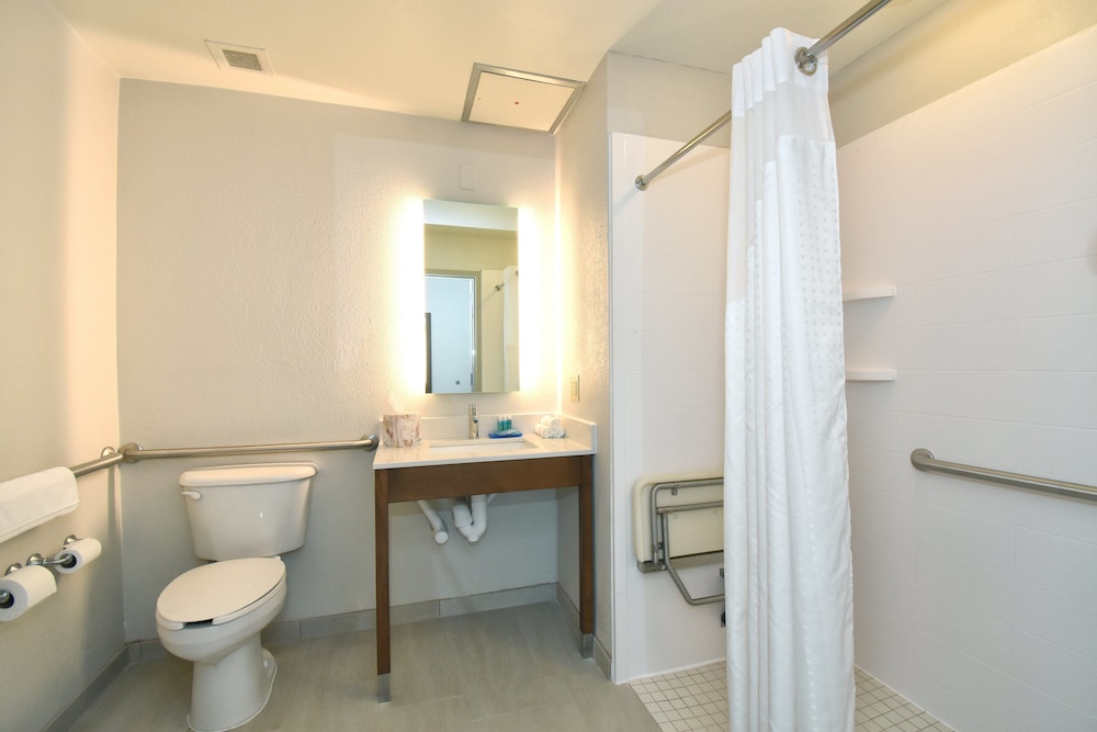 Holiday Inn Express Hotel And Suites Southern Pines Pinehurst Area 15/41