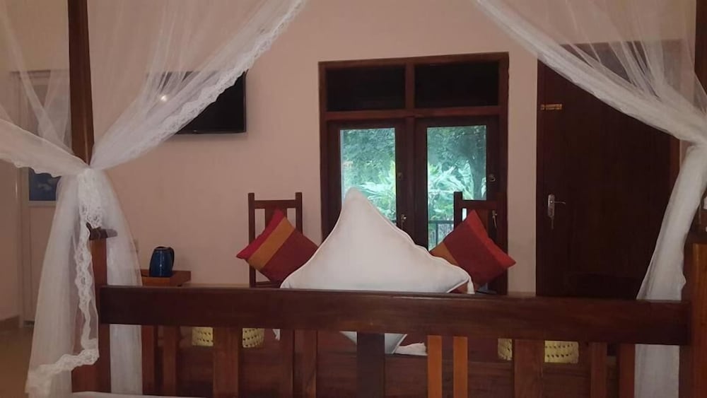 Asharo Sigiriya Villa 6/28