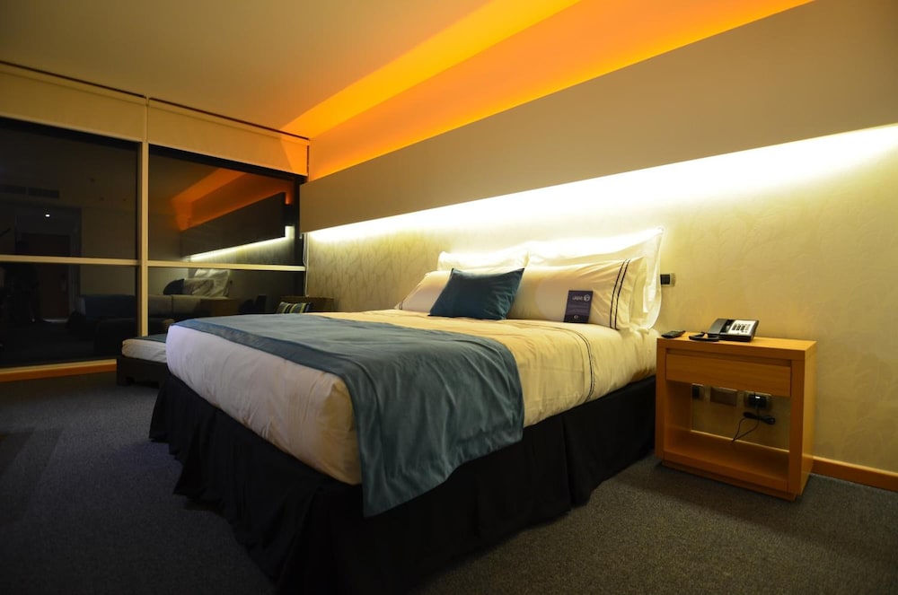 Hotel Casino San Antonio By Enjoy 8/35